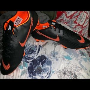 Mercurial Vapor 12 Pro FG